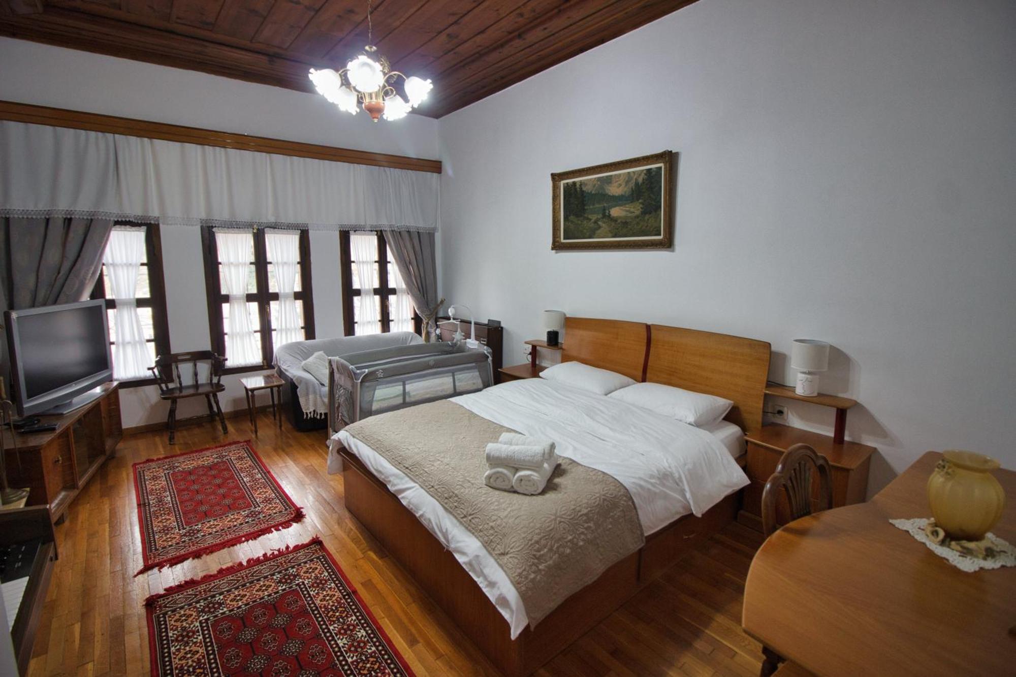 Gjirokastër Emblematic House Apartment 2 מראה חיצוני תמונה