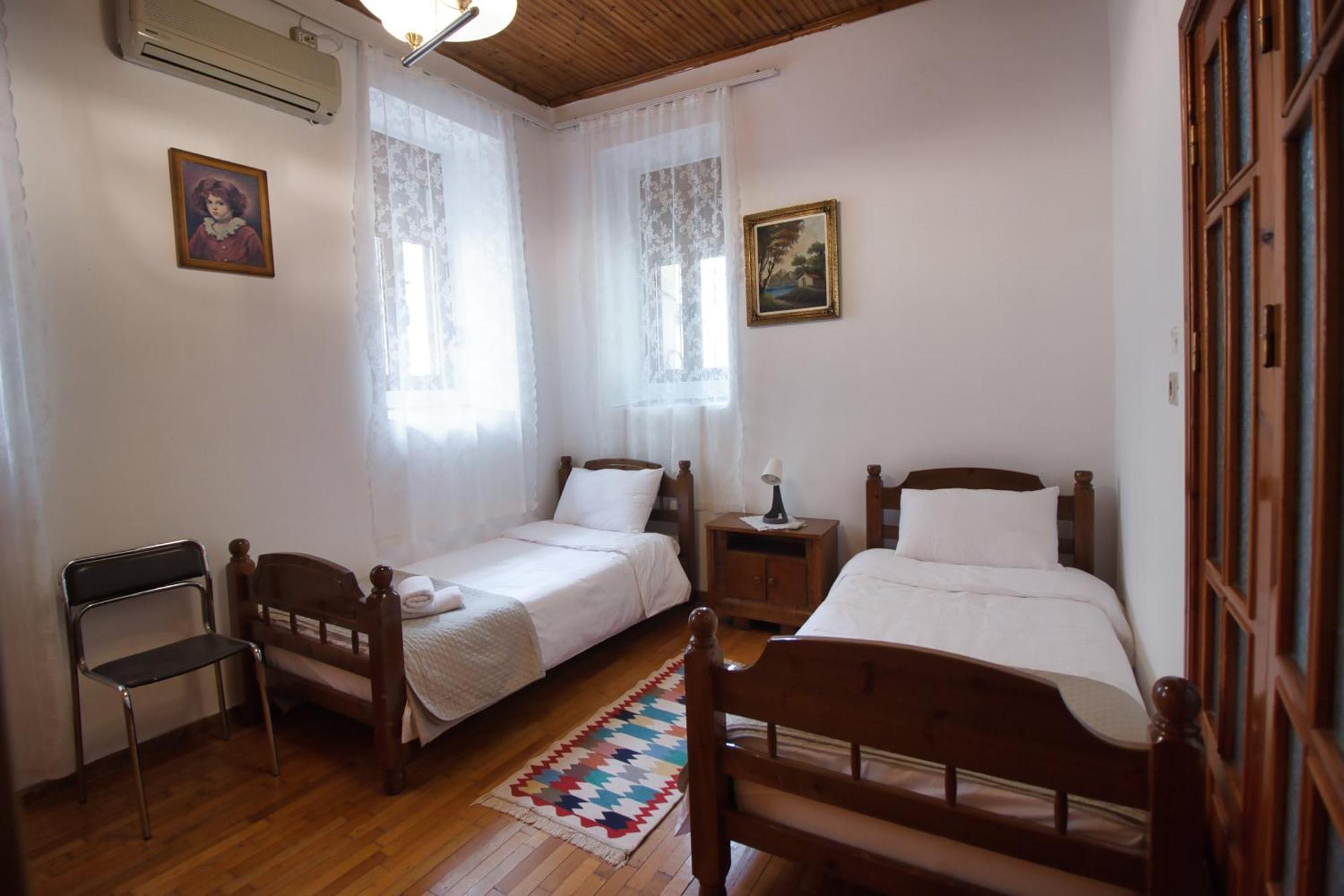 Gjirokastër Emblematic House Apartment 2 מראה חיצוני תמונה