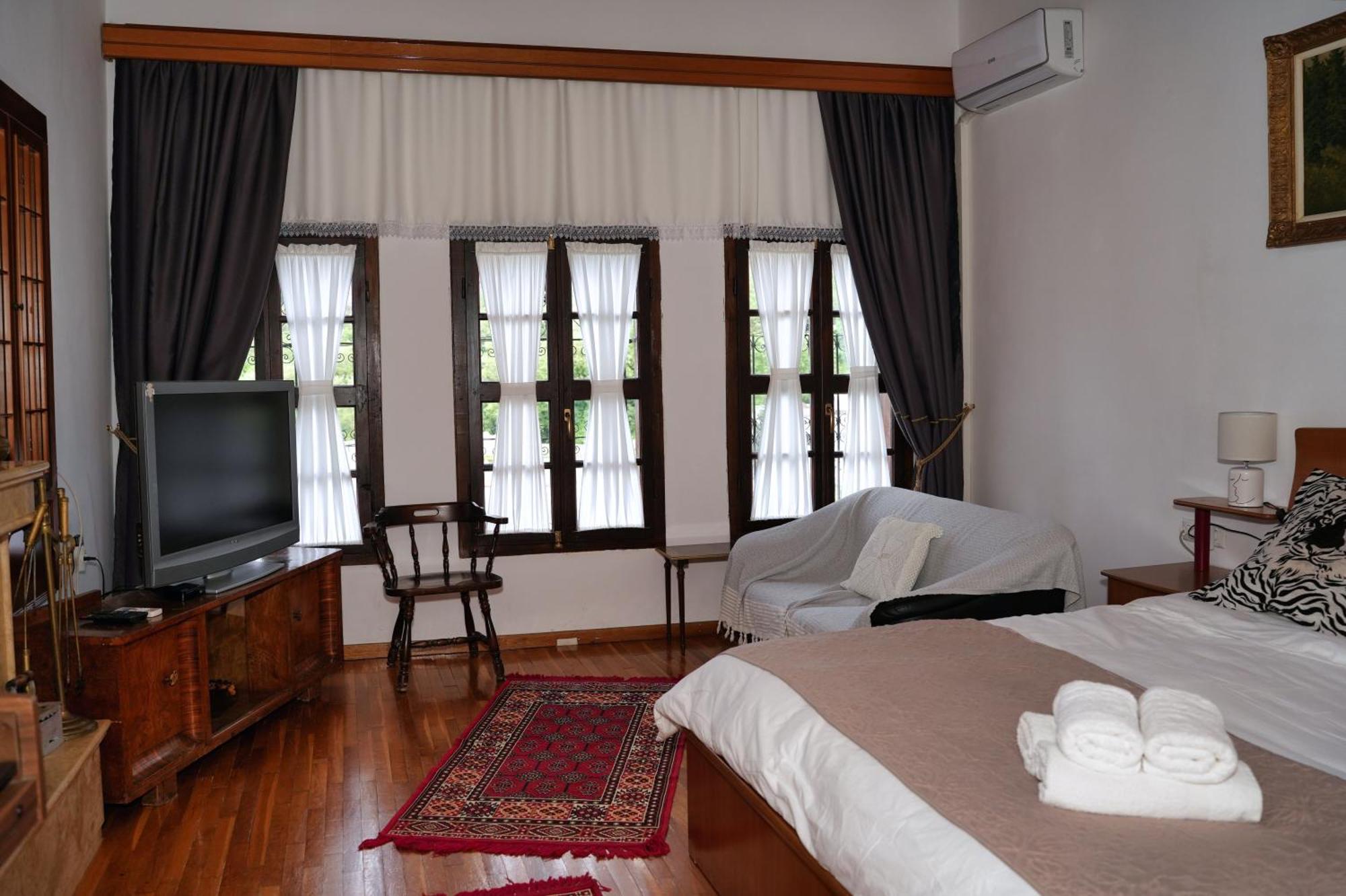 Gjirokastër Emblematic House Apartment 2 מראה חיצוני תמונה